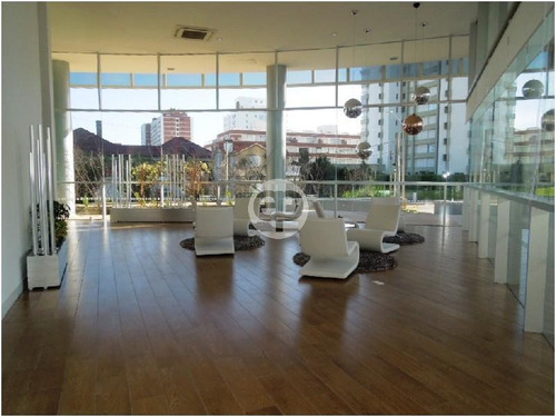 Apartamento En La Brava!