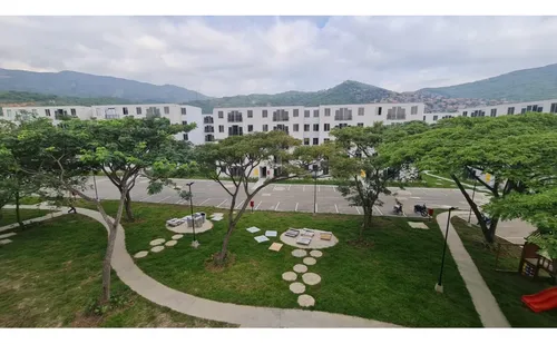 Vendo Apartamento De 52mts2 En Las Guabinas, Yumbo 10588.