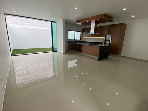 Imagen 2 de 19 de Hermosa Casa En Zapopan Valle Imperial 10min La Cima 15min A