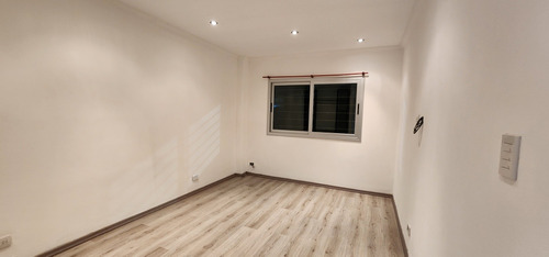 Dueño Vende!!! Casa 6 Ambientes Y 3 Baños, Moron.