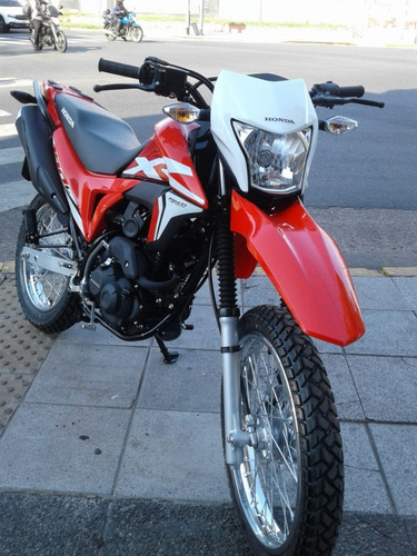 Imagen 4 de 13 de Honda Xr 190 L Okm Inyeccion 2022 Centro Motos