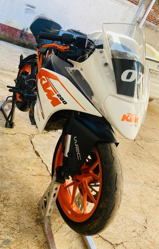 Imagen 2 de 7 de Ktm Rc200