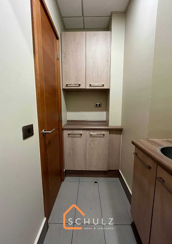 Arriendo Oficina En Edificio Plaza Oriente (107015)