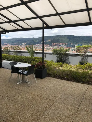 Oficina En Arriendo/venta En Chico Norte. Cod A1094025