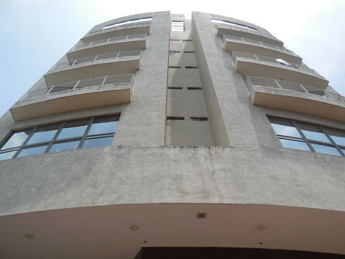 Imagen 1 de 12 de San Jerónimo Lídice, Departamento En Excelente Precio, En Re