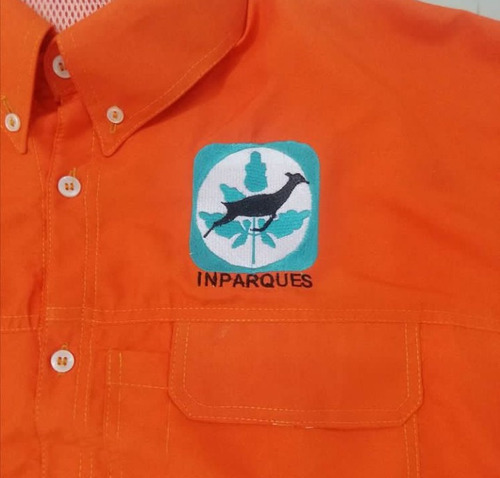 Imagen 4 de 10 de Fabrica De Chemises, Camisas Y Uniformes En General.