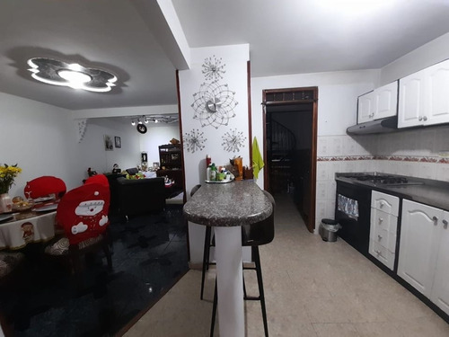 Barrio Altamira - Casa En Venta