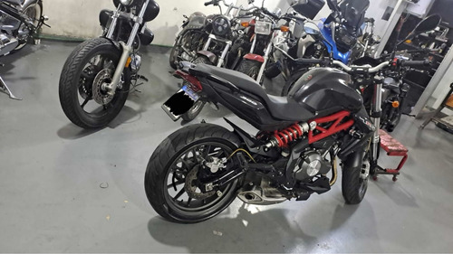 Imagen 4 de 5 de Benelli Tnt 300