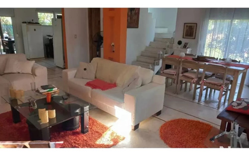 Venta Casa 3 Dormitorios Y Piscina En A 100 Mts De La Playa En Balneario Buenos Aires