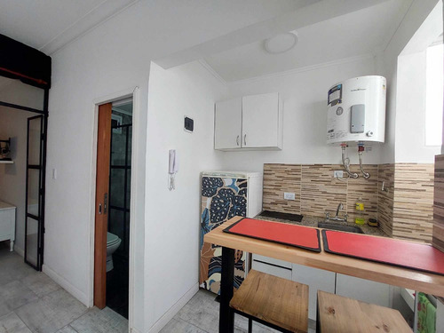 Venta - Departamento Un Ambiente Dividido - Contrafrente Abierto Centro