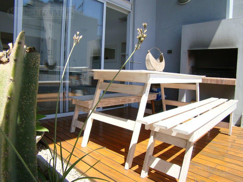 Departamento En Venta En Palermo Hollywood De 2 Ambientes Con Cochera. Balcón Con Parrilla.
