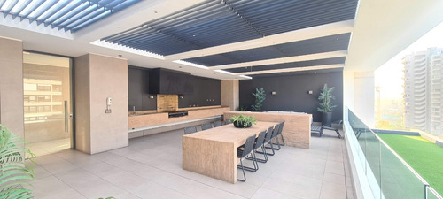 Impresionante Terraza / Pdte. Riesco Fco. Cook