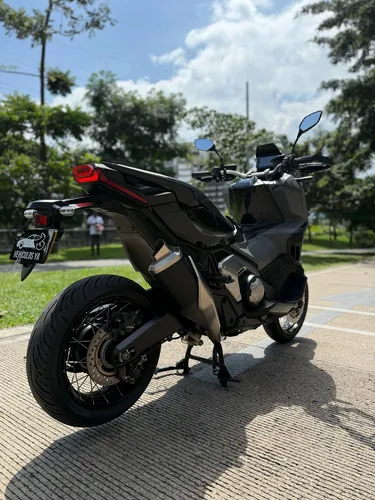 Honda Axadv