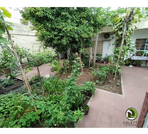 Venta Casa Con Galpon De 3 Amb. Hernandez 724. Ezpeleta