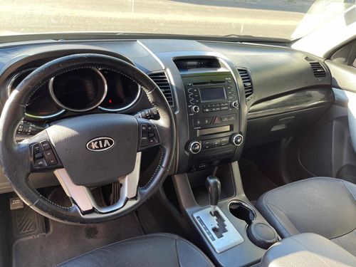 Imagen 8 de 15 de Kia Sorento 2011 2.4 Ex Premium 4x4 6at Automania
