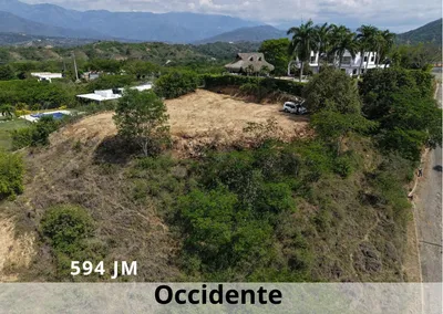 Lote y casalote en venta