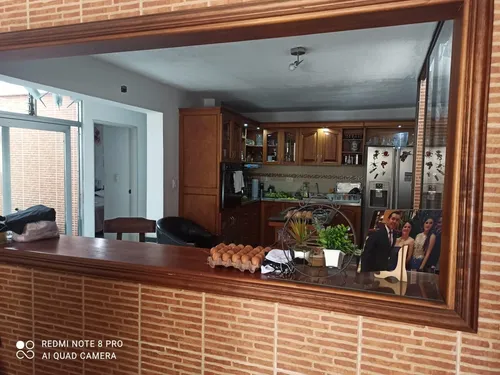 Se Vende Cómoda Casa En La Castellana Primer Piso