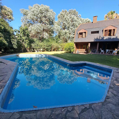 Venta Casa Country San Carlos 250 M2