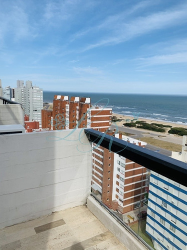Apartamento En Venta, Primera Línea, Punta Del Este- Ref: 334