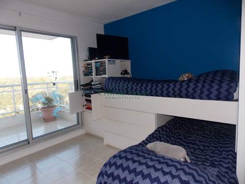 Apartamento, Próximo Al Shopping.- Ref: 19352