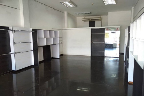 Imagen 2 de 5 de Mj-cod812 Local En Paseo Paraparal