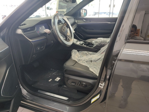 Imagen 9 de 18 de Jeep Grand Cherokee Overland