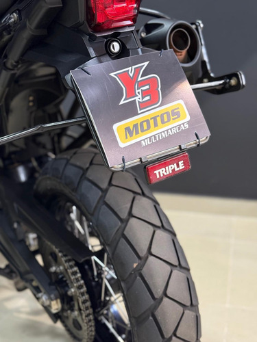 Triumph Tiger 800 Xcx