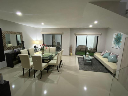 Imagen 1 de 12 de Casa Sola En Renta Lomas De La Rioja