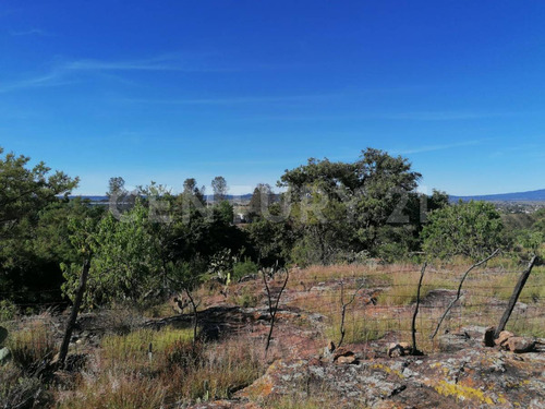 Terreno En Venta En Santa Lucia, San Juan Del Río, Querétaro.