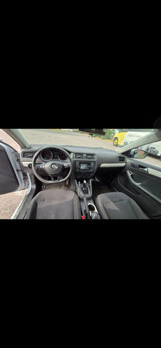 Volkswagen Jetta 2.5 Comfortline Tiptronic At