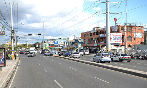 Imagen 1 de 1 de Vendo Solar Autopista San Isidro