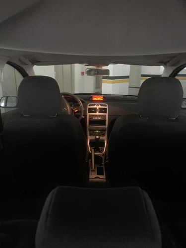 Peugeot 307 1.6 Presence Pack Flex 5p 2010