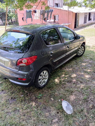 Peugeot 207 1.4 Sedan Xs