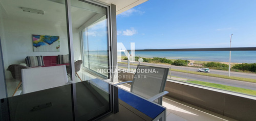 Vende Apartamento Con 2 Dormitorios En Mansa.