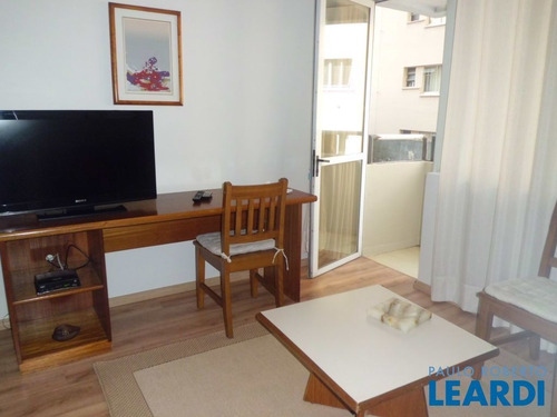 Flat - Jardim América - Sp - 11158