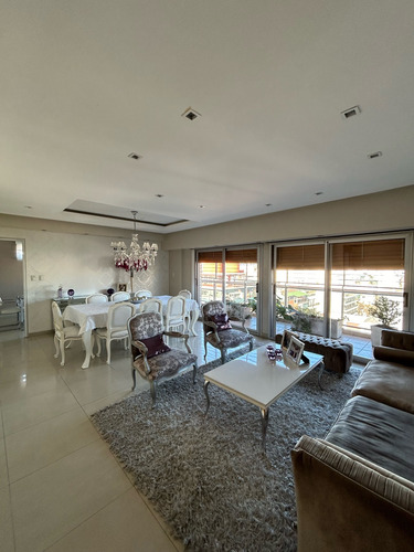 Departamento 4 Ambientes En Venta En Flores- Cochera Y Amenities