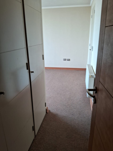 Departamento De Lujo En Sector Residencial: 2 Dormitorios, 2