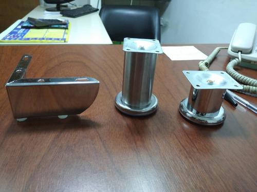 Imagen 4 de 4 de Patas De Metal Cromadas Para Muebles Camas Box De 5cm