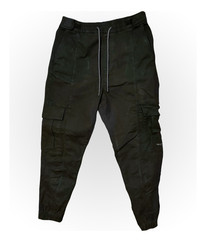 Jogger Cargo Bershka M