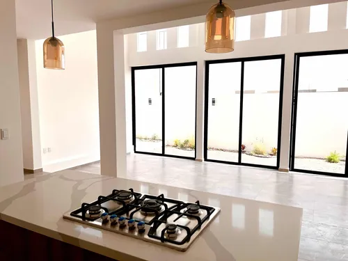 Casa De Un Piso, Elegante En La Vista Residencial Querétaro