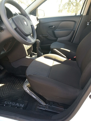 Imagen 14 de 15 de Renault Logan 2018 Con 7500 Km Impecable