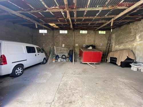 Imagen 6 de 9 de Cocherasemicubierta En Venta Ubicado En Paso Molino
