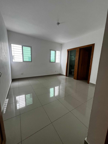 Moderno Y Espacioso Apartamento En Venta - 2do Nivel
