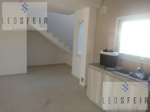 Imagen 9 de 24 de Casa - Plottier