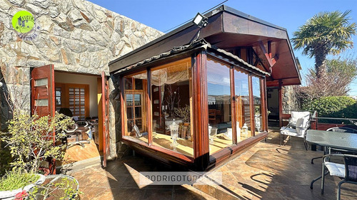 Casa En Venta De 3d, 3b, 2e, Bodega En Villa Lomas De Penco