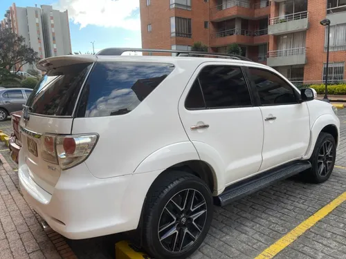 Toyota Fortuner 3.0 Sr5
