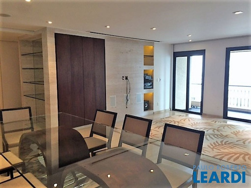 Imagem 3 de 15 de Apartamento - Alphaville - Sp - 531668