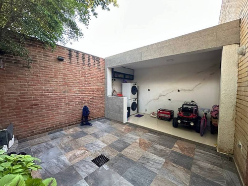 Townhouse Moderno En Villa La Fontana Socc