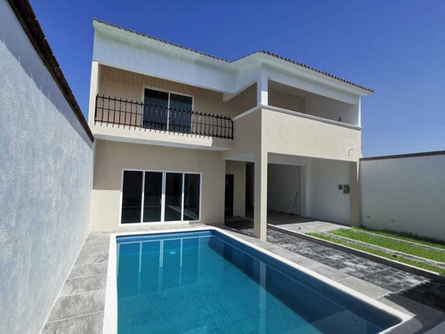 Imagen 2 de 12 de Venta De Casa Con Alberca, Tequesquitengo, Morelos...clave 3420