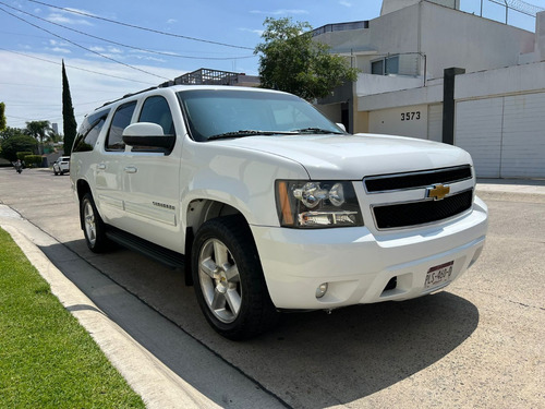 Chevrolet Suburban 5.3 Lt V8 . Piel 2da/ Banca At